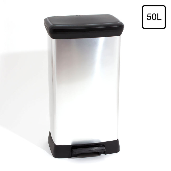 Poubelle CURVER capacité 50L couleur argent avec pédale