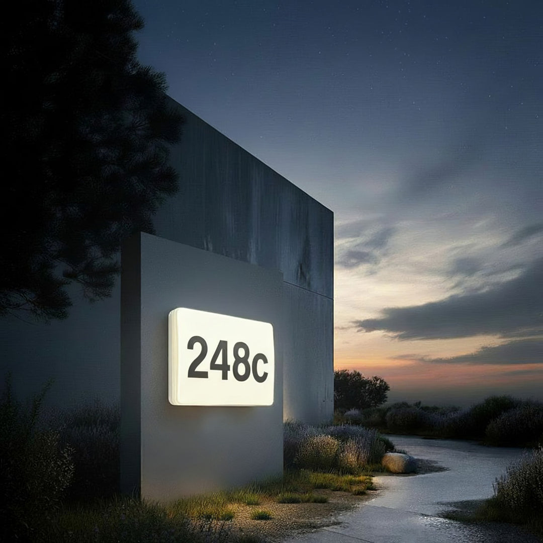 Lampe LED Maclean, numéro de maison, avec capteur crépusculaire, blanche, 10 W max., IP65, couleur neutre (4 000 K), 1 000 lm max., MCE292 W