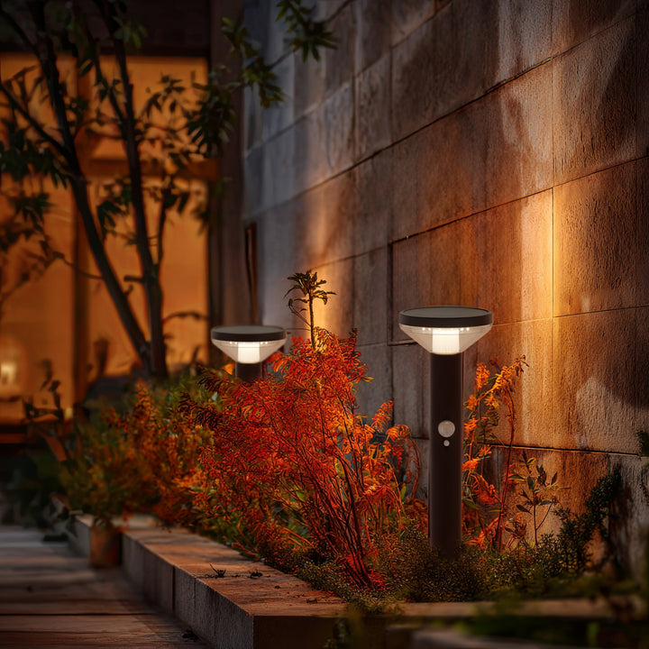 LED-tuinlamp op zonne-energie met zwarte sensor IP44 MCE465 B