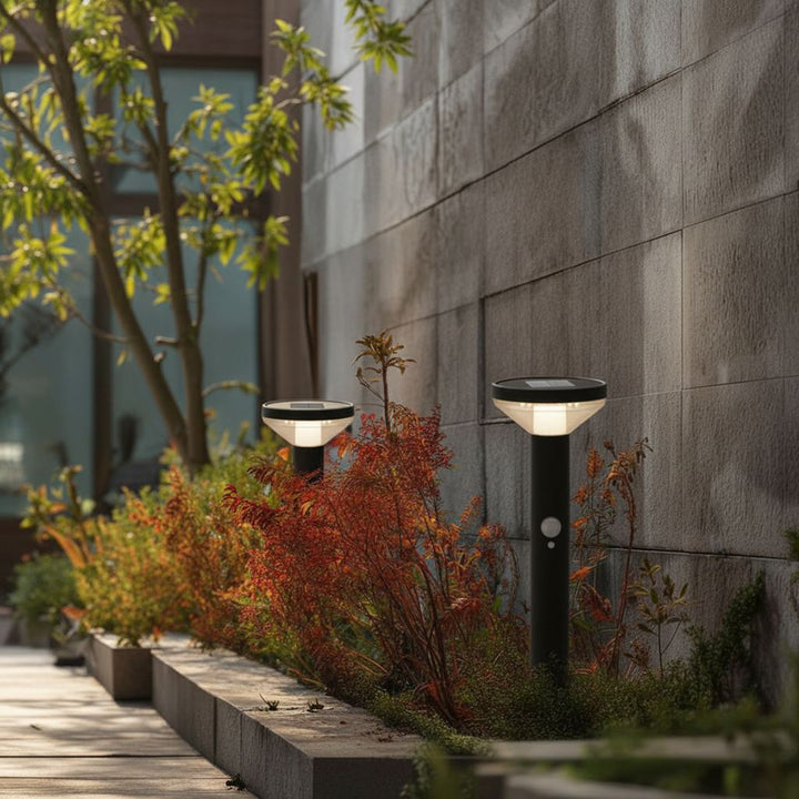 LED-tuinlamp op zonne-energie met zwarte sensor IP44 MCE465 B