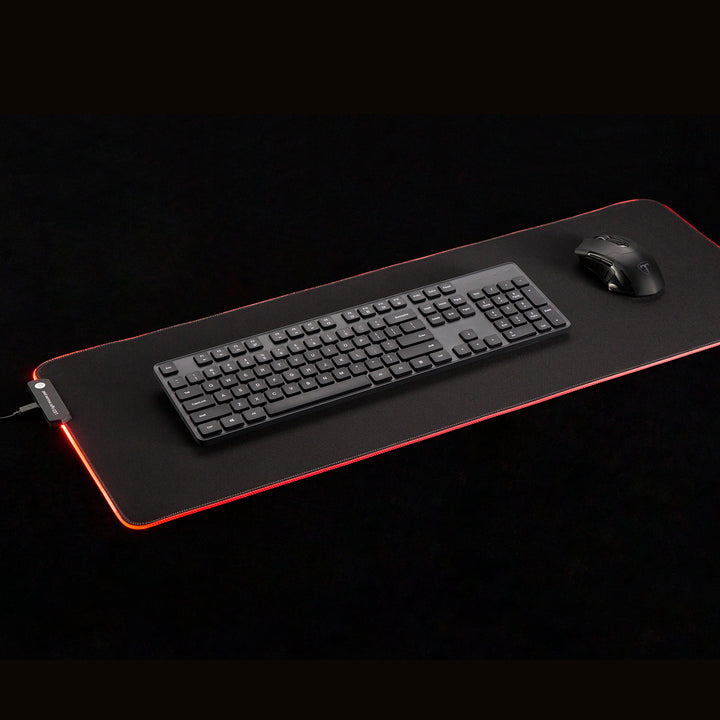 Tapis de souris et de clavier de jeu XXL 80x30cm avec éclairage LED RGB et dessous de bureau en caoutchouc antidérapant (800x300x4mm)