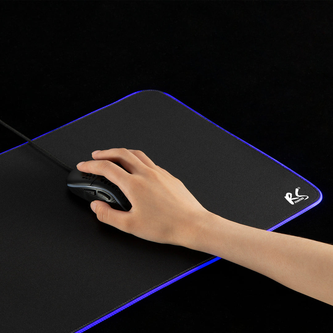 Tapis de souris et de clavier de jeu XXL 80x30cm avec éclairage LED RGB et dessous de bureau en caoutchouc antidérapant (800x300x4mm)