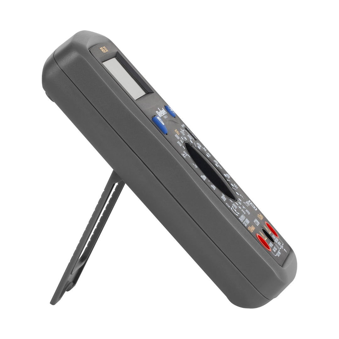 Le compteur universel Rebel Tools RB-30D comprend des cordons de test