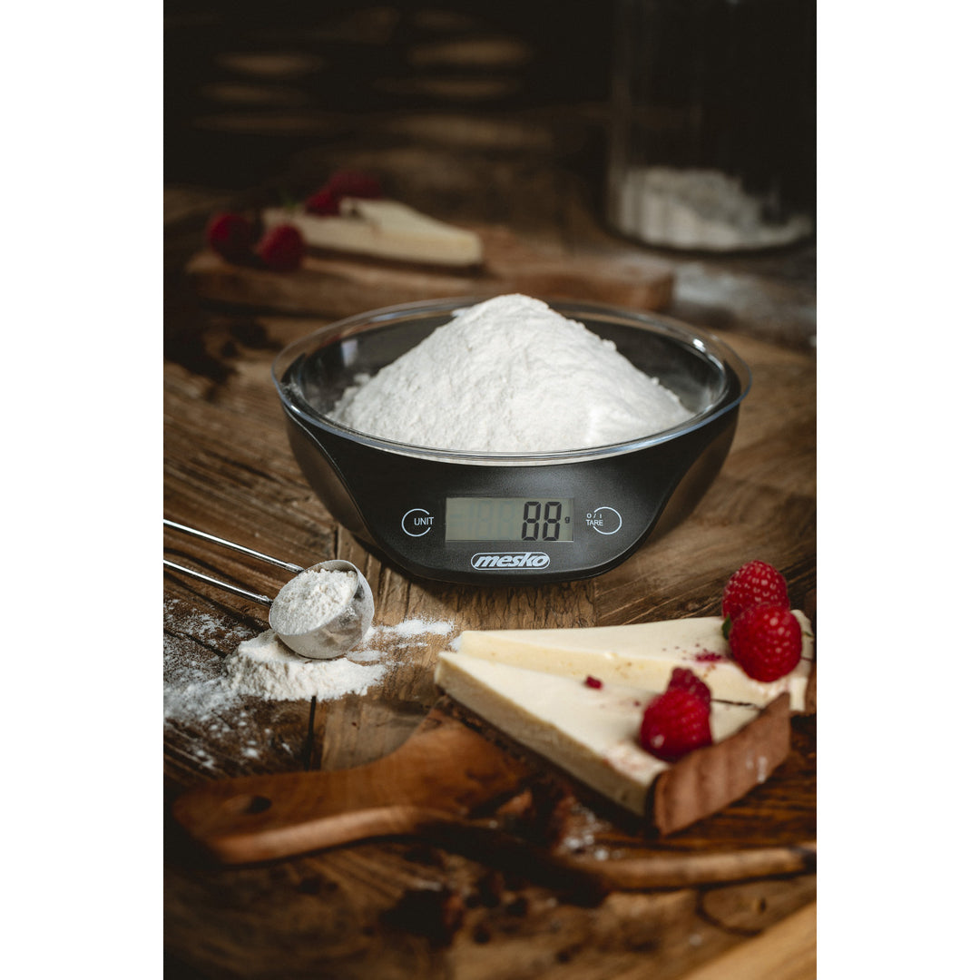 Balance de cuisine Mesko MS 3164 avec bol ayant une capacité de charge maximale de 5 kg