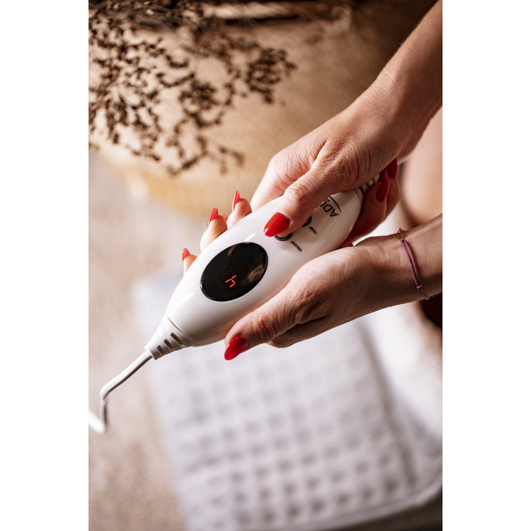 Chauffe-pieds électrique avec télécommande LCD Adler AD 7432