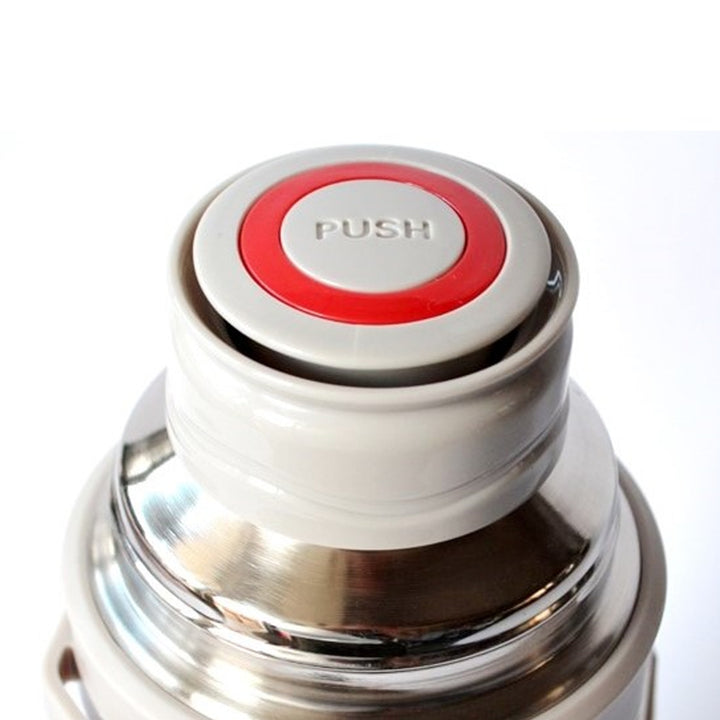 Thermos 1L geïsoleerde fles met beker 350 ml Maestro drukknop 110 cm draagriem 304 roestvrij staal + kunststof voor warme of koude dranken (marineblauw)