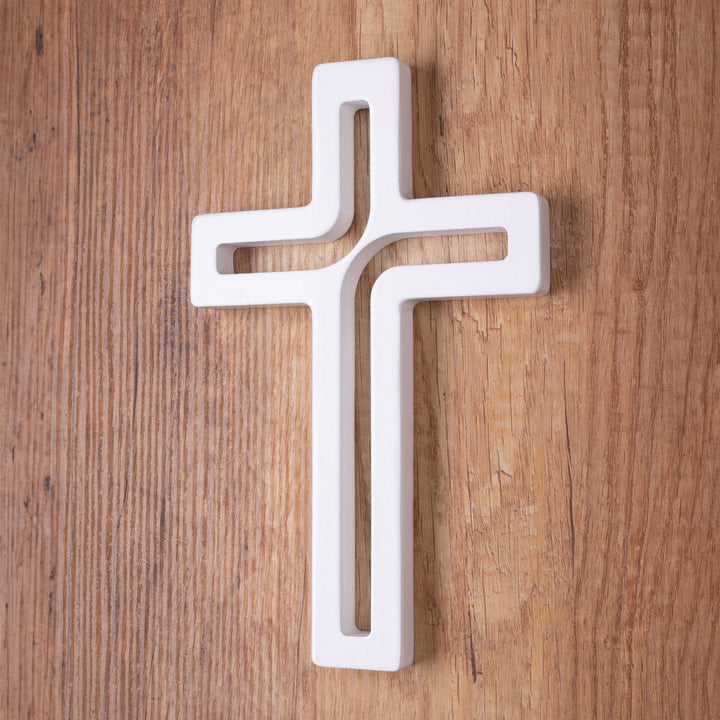 Croix suspendue en bois blanc moderne 25x16x1,6 cm