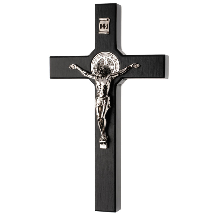 Croix de St Benoît en bois suspendue avec pasque noir 22x12x1.8cm