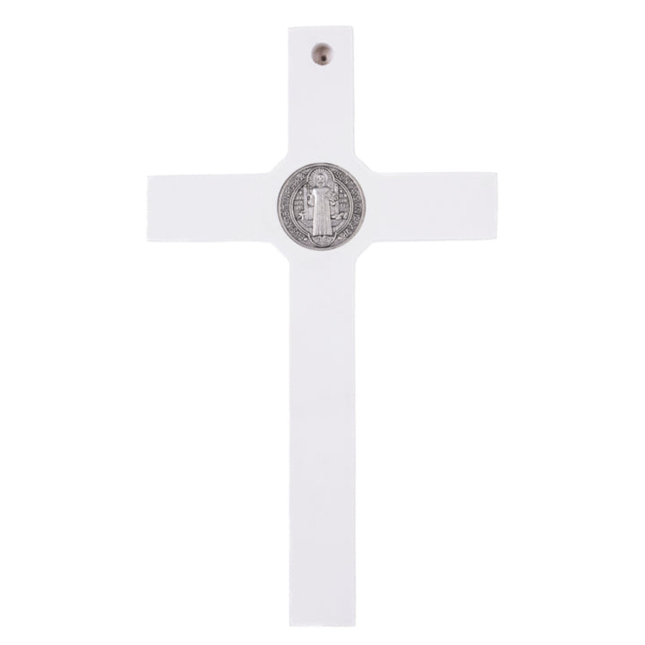 Croix en bois de St Benoît suspendue avec pasque blanc 22x12x1.8cm