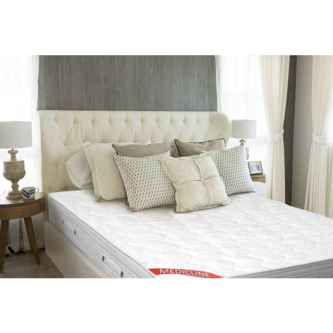 AIO FACTORY Sur-matelas/couverture 200x220cm épais et matelassé blanc