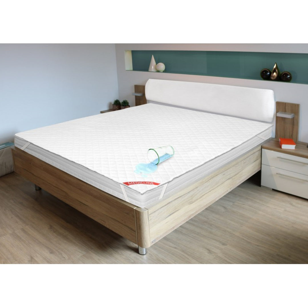 Medicline Premium Waterdichte Matrasbeschermer Matrashoes Ultrasoon Gewatteerde Matrasbeschermer Wasbaar tot 30 graden 200g/m2 (160x200cm)