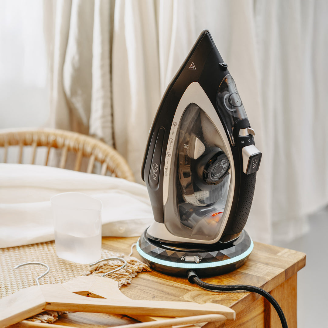 Fer à vapeur sans fil Adler, semelle en céramique, 2800W, AD 5043