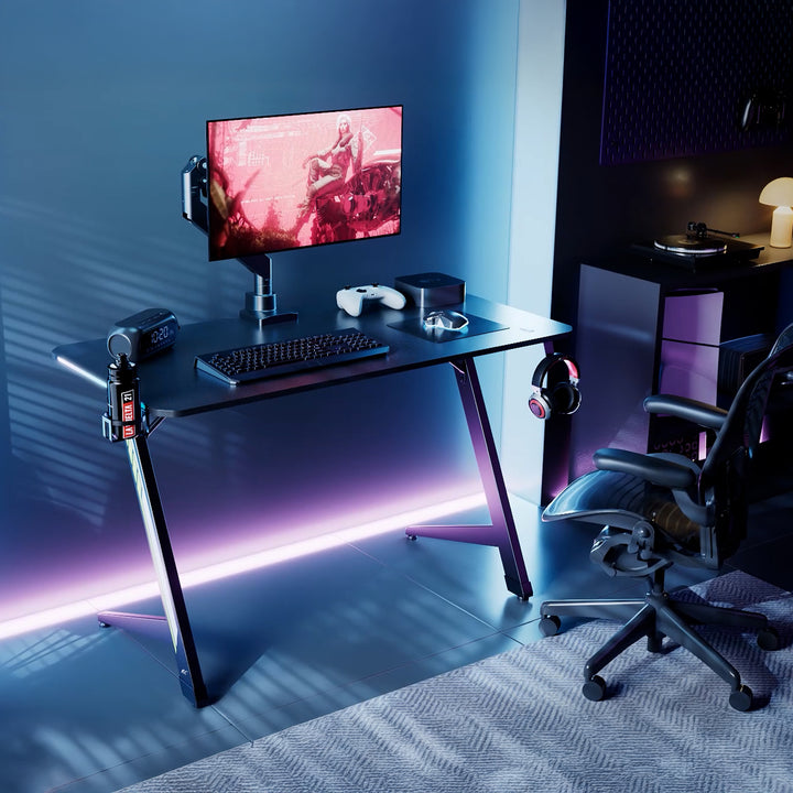 NanoRS Gaming Desk, Zwart, met Koptelefoon en Bekerhouder, RGB Achtergrondverlichting, Max. 75kg, Afmetingen 1200x600x750mm, RS102