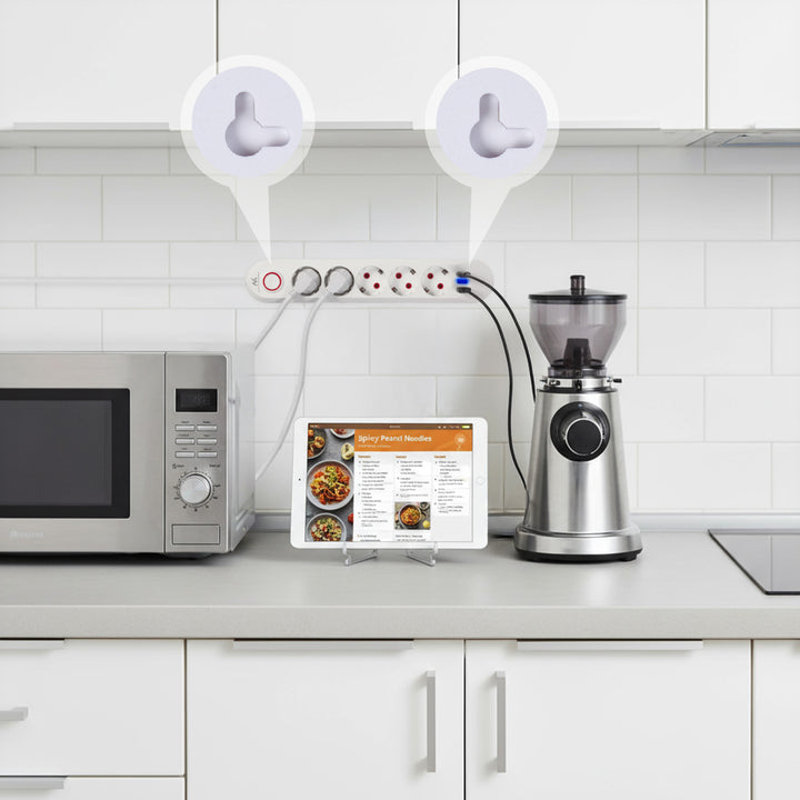 Multiprise Maclean, câble d'extension 5 prises + 3xUSB, 110-240V AC 50/60Hz, 2.1A max 2500W, 1.5m, blanc, MCE395 W