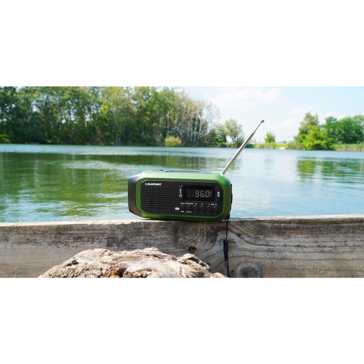 Radio Blaupunkt secteur/batterie, torche LED, indication SOS, antenne, ER20