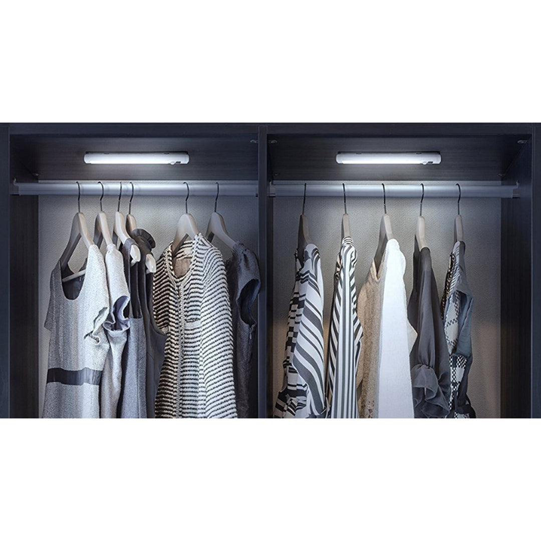 Lampe de cuisine Maclean LED, sous l'armoire 9 SMD, à piles, capteur PIR marche/arrêt, MCE166 + 3x piles Varta Industrial LR6/AA R-06