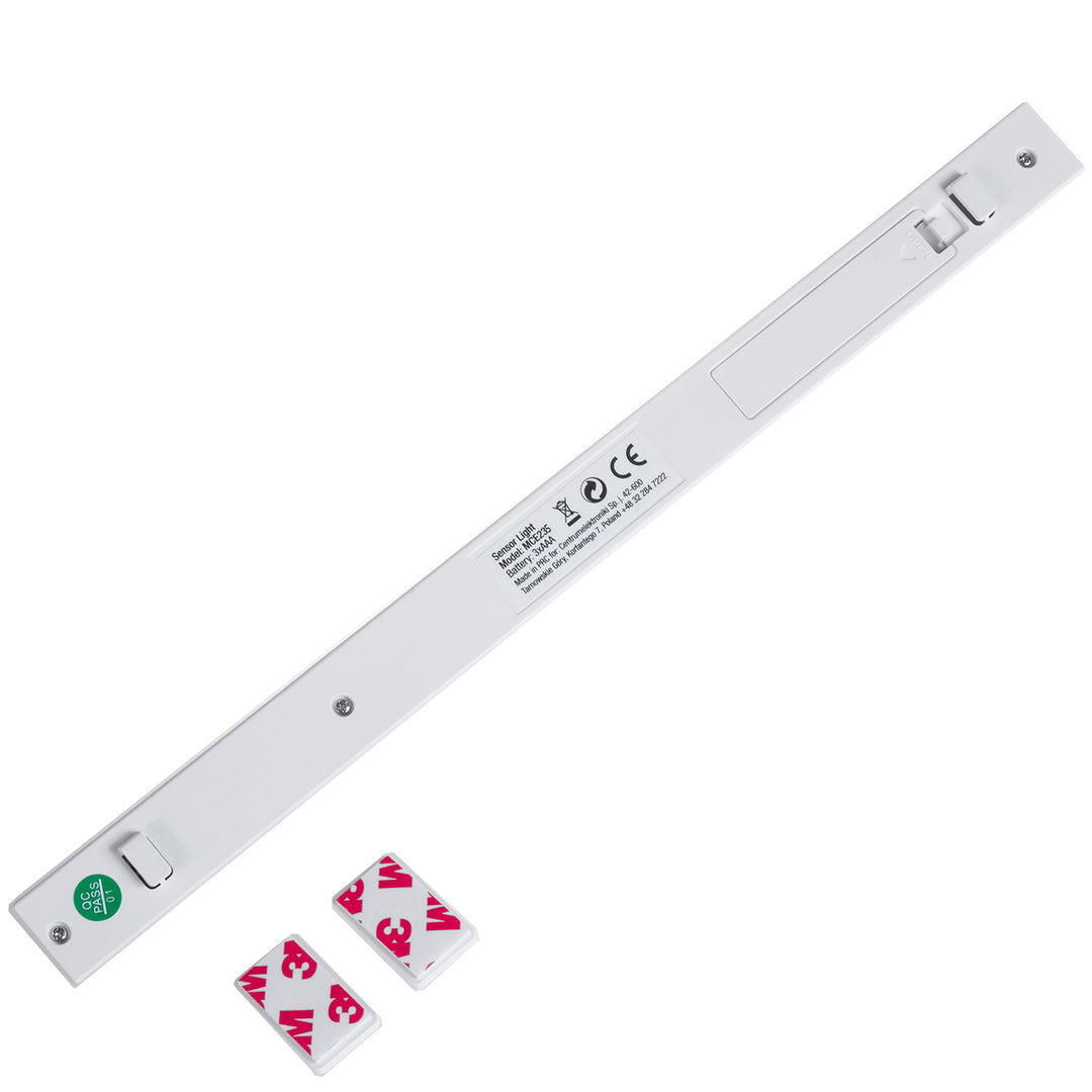 Lampe LED Maclean, avec capteur mobile, crochet, ON/OFF/AUTO, temp. 4000K, portée 3m, MCE235 + 3x Varta Industrial AAA piles alcalines