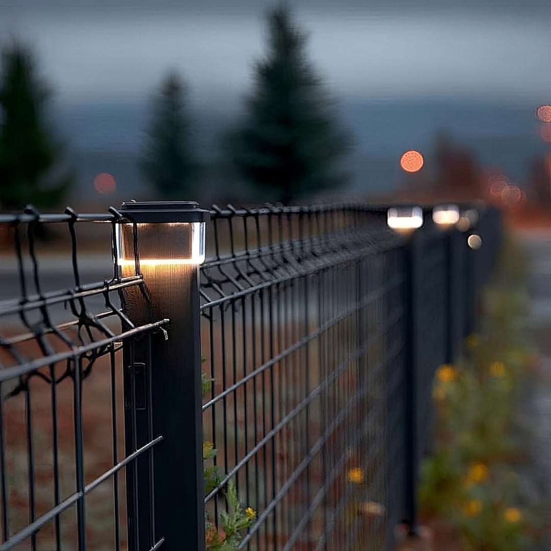 Lampe solaire LED sur poteau GreenBlue, 80 x 80 mm, capot en forme d'enveloppe, 3200 K, GB127 WW