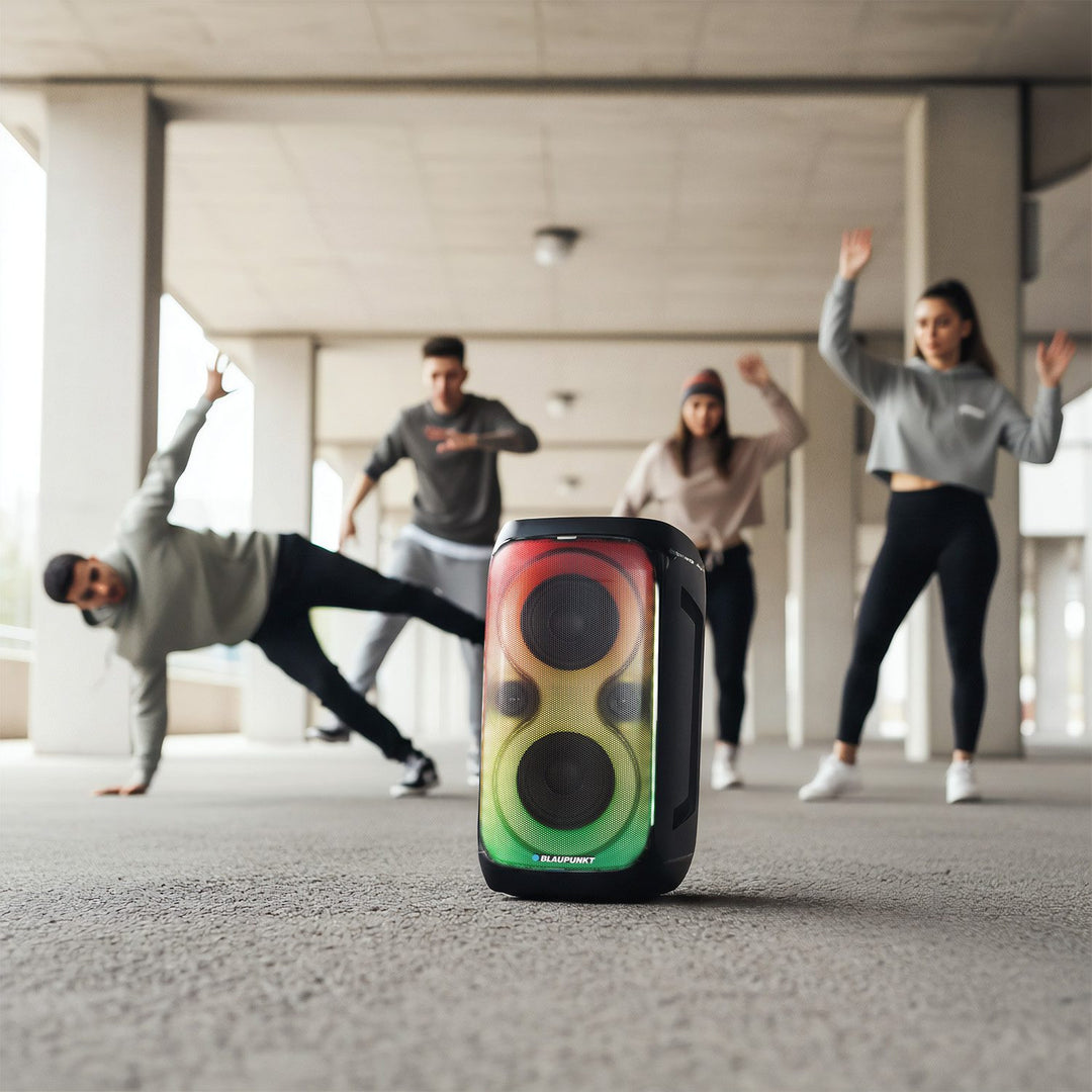 Enceinte Blaupunkt Party Box, éclairage LED, Bluetooth, USB et AUX, radio FM, fonction karaoké, télécommande, autonomie de la batterie jusqu'à 18h, PB60X