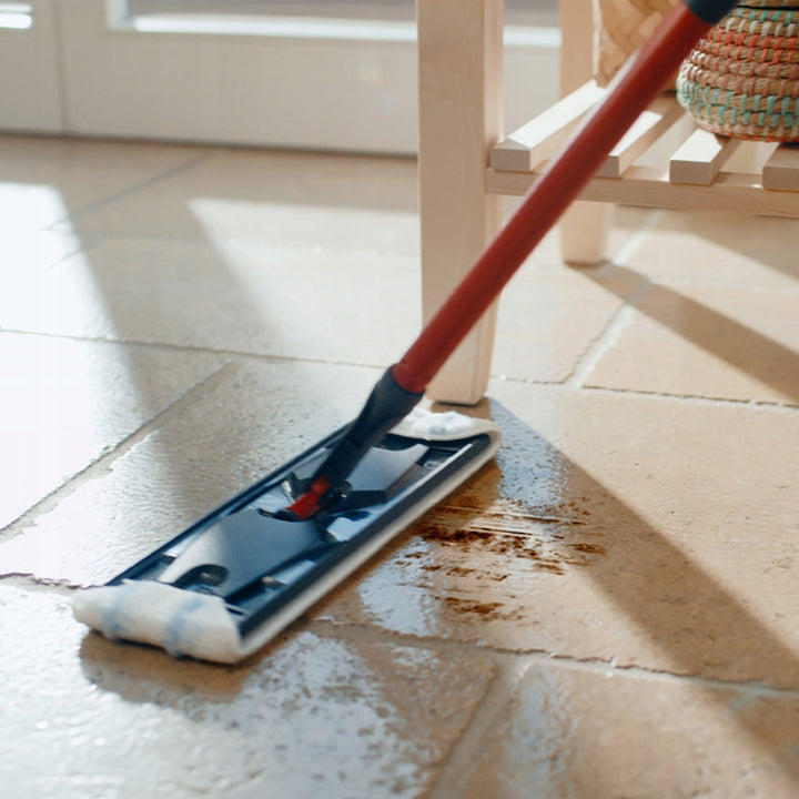 Balai à franges plat Vileda H2prO, séparation à 100 % de l'eau propre et de l'eau sale, deux réservoirs, 2 housses en microfibre, embout 360°, 175774