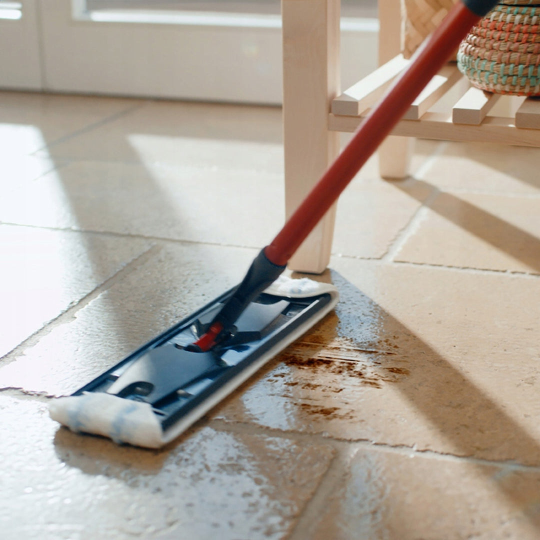 Balai à franges plat Vileda H2prO, séparation à 100 % de l'eau propre et de l'eau sale, deux réservoirs, 3 recharges en microfibre, embout 360°, 175774