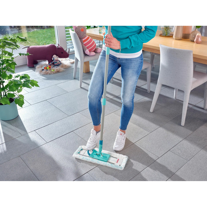 Kit Profi Leifheit, balai à franges et seau à roulettes, essorage au pied, vidage facile, capacité 8 L, tête Micro duo, 55096