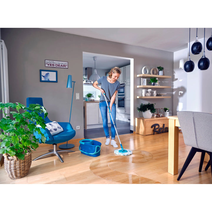 Kit Clean Twist Leifheit, balai à franges rotatif et seau, manche réglable en longueur, seau d'une capacité de 6 L, tête Micro duo, 52101
