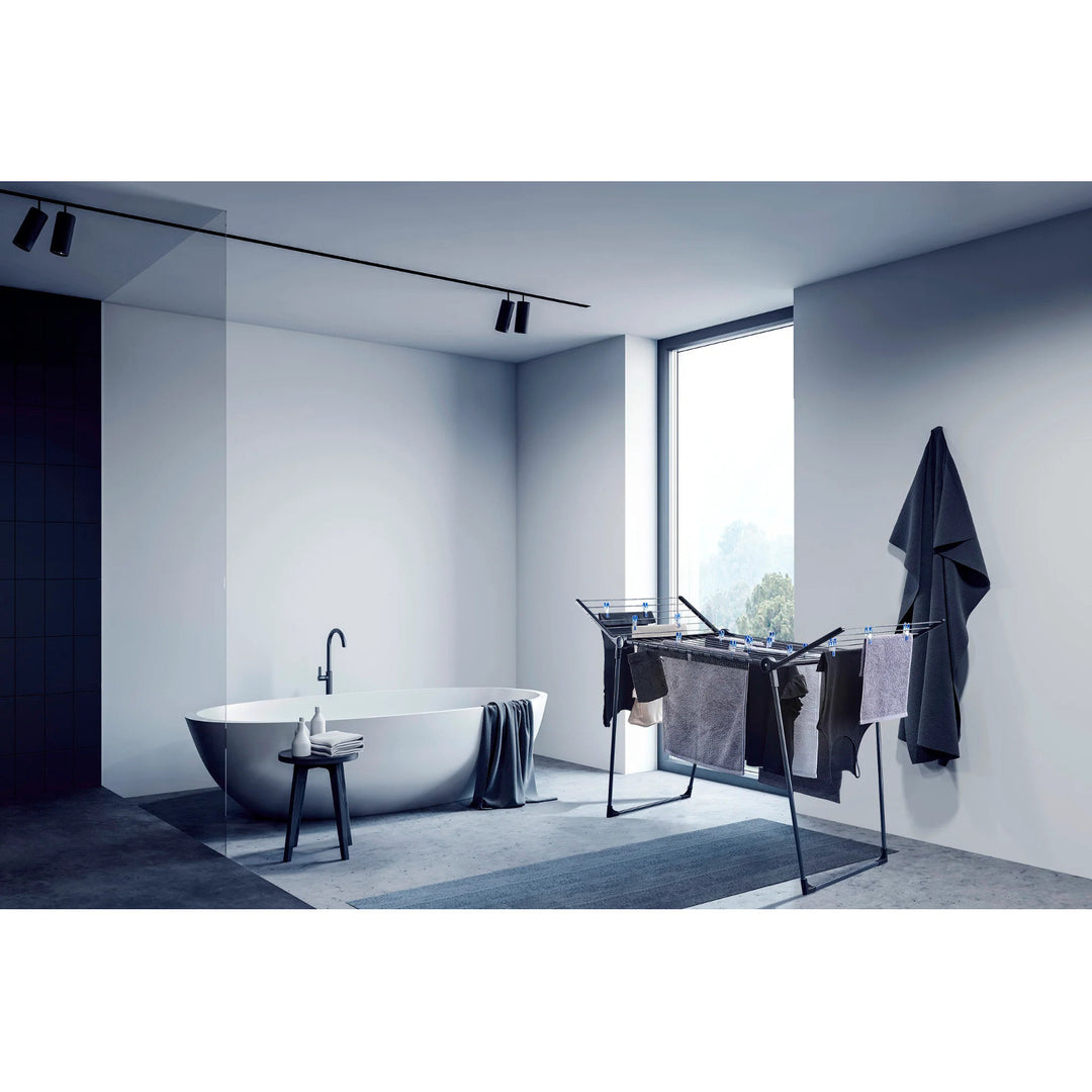 Séchoir Pegasus 180 Solid Black Leifheit, longueur des cordes 18 m, pieds parallèles stables, résistant aux intempéries, 2 crochets à linge, 81589