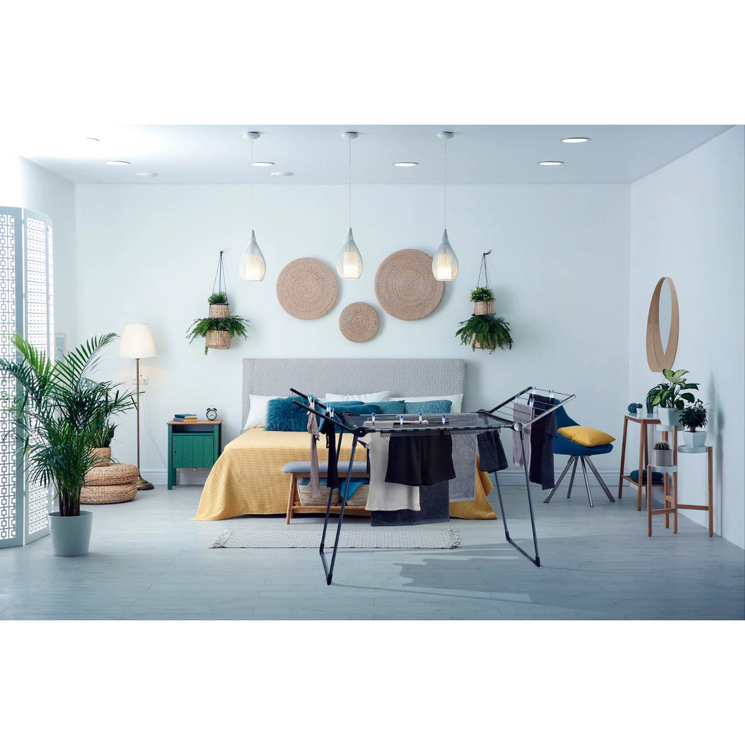 Séchoir Pegasus 180 Solid Black Leifheit, longueur des cordes 18 m, pieds parallèles stables, résistant aux intempéries, 2 crochets à linge, 81589